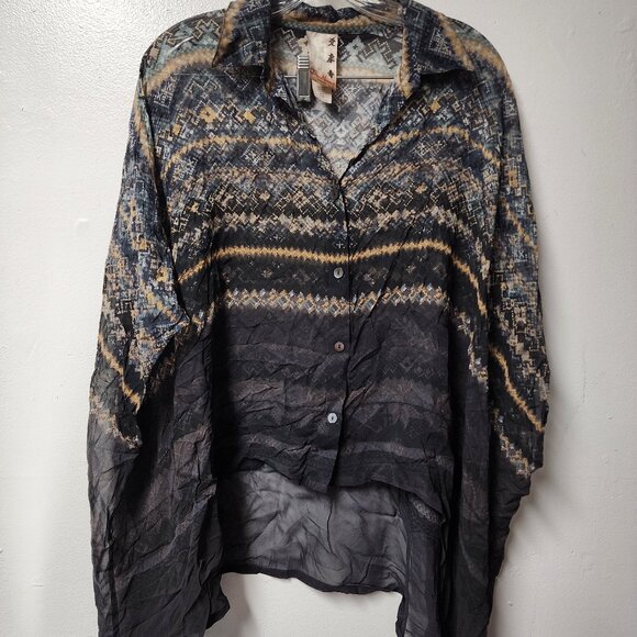 Da-Nang 100  Silk Oversized button front top Xs/S Hi-Low Hem NWOT - Picture 1 of 5